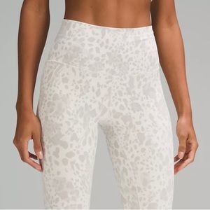 Lululemon Align 28” pant in Cheetah Camo Antique White NWT. Size 2
